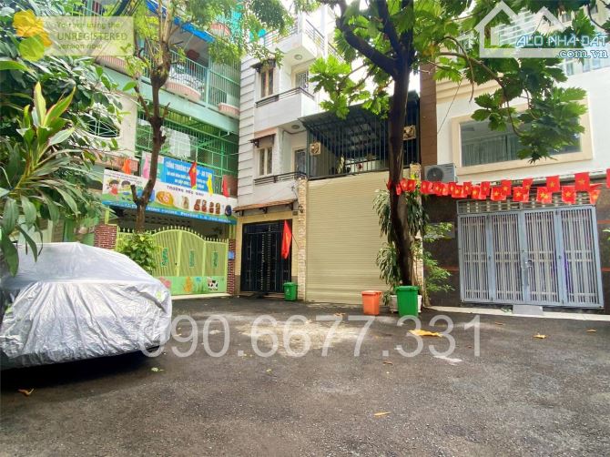 ‼️ Ngã 4 Phú Nhuận - Xe hơi vào nhà - Trước nhà sân rộng 11m - 80m2 chỉ hơn 11 tỷ (tl)