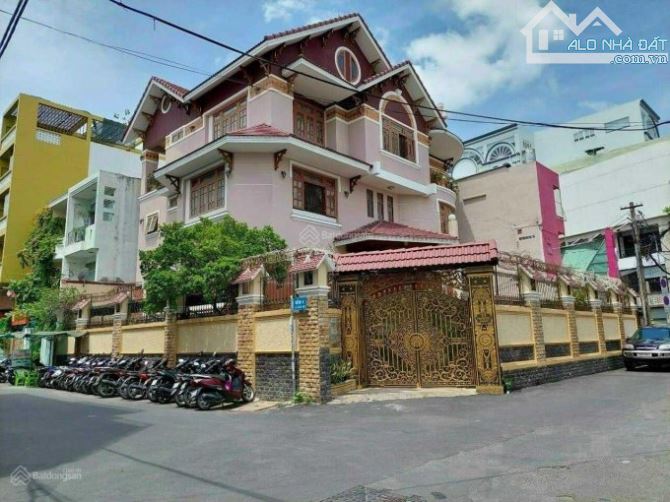 Biệt thự hiện đại - đường Cộng Hòa, Hoàng Hoa Thám, khu sân bay T3 - DT: 7 x 20m - 4 tầng