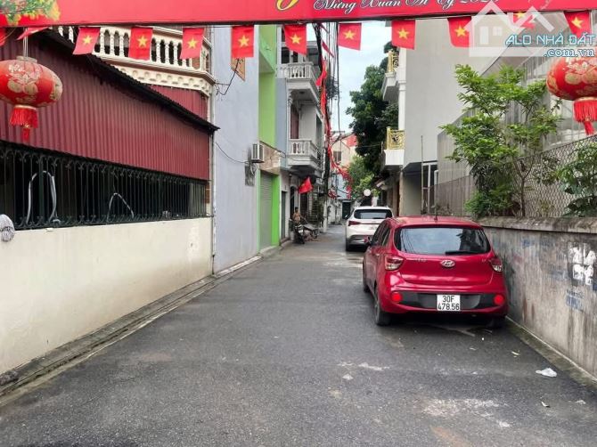 SỐC ! GIẢM CHÀO, CHỦ BÁN GẤP Ô TÔ ĐỖ CỬA NHÀ QUANG TRUNG, HÀ ĐÔNG, 45M NHỈNH 9.X TỶ, CÓ TL