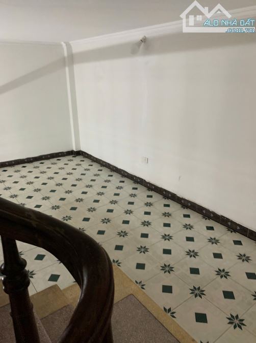 Cho thuê nhà ngõ 461 Trần Khát Chân, phường Thanh Nhàn, Hai Bà Trưng, Hà Nội. DT 21m x 2