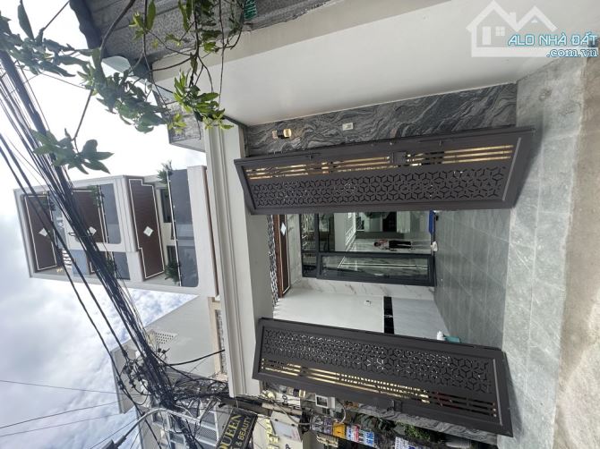 Nhà Trung Mỹ Tây - Q12 - DT 4×21 - 5 Tầng - giá chỉ 8,2 tỷ TL