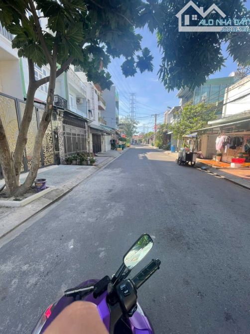 ĐẤT PHÂN LÔ ĐƯỜNG DƯƠNG THỊ MƯỜI (VÀO 1/ NGẮN) – ĐƯỜNG 11M, VỈA HÈ RỘNG