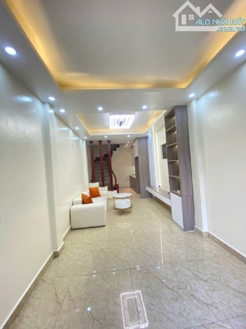HIẾM - NGÕ THÔNG - THOÁNG TRƯỚC SAU - THOÁNG MÁT - 4 NGỦ - VỀ Ở LUÔN