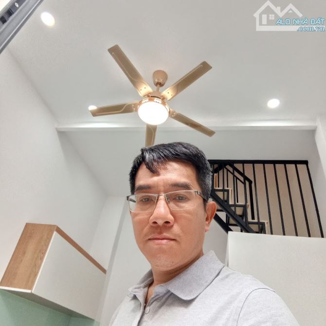 Chỉ 2.9 tỷ có nhà mới đẹp 3 tầng, 2PN, ngay vòng xoay Lê Đại Hành, Lữ Gia, Âu Cơ - SHR chí