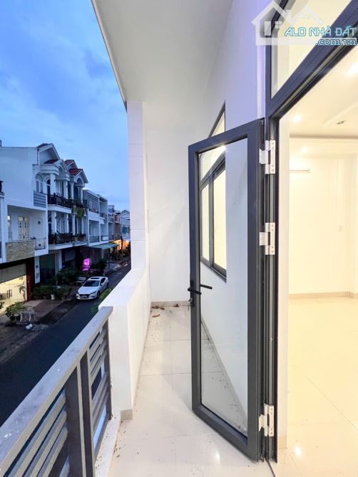 NHÀ 1 TRỆT 1 LẦU ĐƯỜNG B5 KDC HƯNG PHÚ 1 - GẦN SIÊU THỊ GO CẦN THƠ - 10