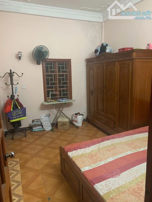 Chính chủ bán nhà 15E ngách 102/20 phố Pháo Đài Láng - phường Láng - 10