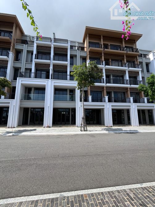 Shophouse mặt sông sở hữu phố dạo bộ ven sông siêu đẹp - Đối diện đảo vip - Sở hữu ngay - 10