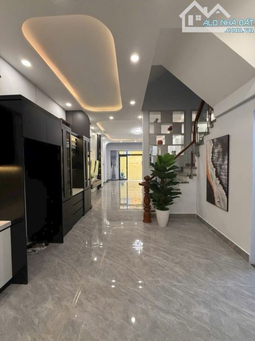 💥💥 CÁCH MẠNG THÁNG TÁM, DTSD: 124M2, 3 TẦNG, 3 PHÒNG NGỦ. GIÁ: 12,9 TỶ💥💥 - 10