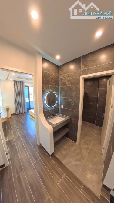 BÁN NHÀ ĐỘC LẬP SÂN CỔNG RIÊNG DIỆN TÍCH 108M² ĐƯỜNG CHÙA HÀNG - 10