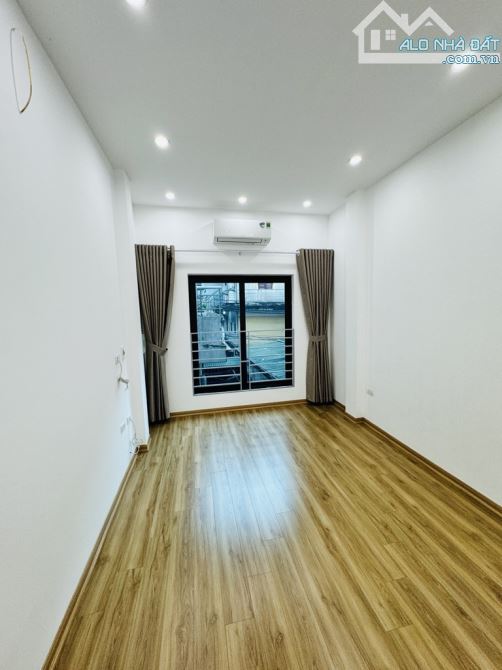 HIẾM - NGÕ THÔNG - THOÁNG TRƯỚC SAU - THOÁNG MÁT - 4 NGỦ - VỀ Ở LUÔN - 10