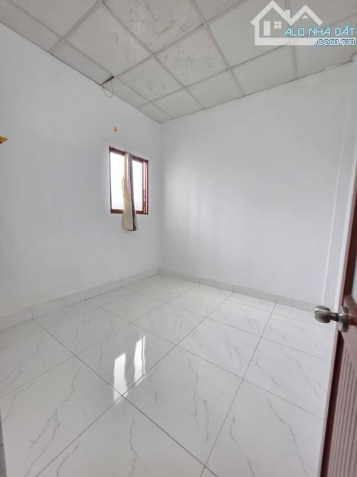 2.95 tỷ/  Bán nhà cấp 4 gác lửng gần TT Y Tế Dĩ An P.Tân Đông Hiệp Tp.Dĩ An gần QL 1K - 11