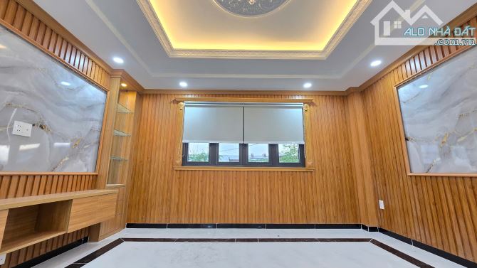 🏡 Bán Nhà Đường Tỉnh Lộ 10, Hẻm Ô Tô, Vừa ở Vừa KD, 52m2, 5 Tầng, 5 PN, 6 WC - 11