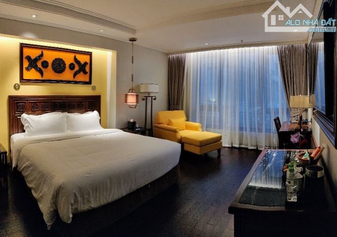 Bán gấp toà nhà mặt phố Hàng Bông, HK, diện tích 170m2, 11 tầng, mặt tiền 7.3m, giá 168 tỷ - 1