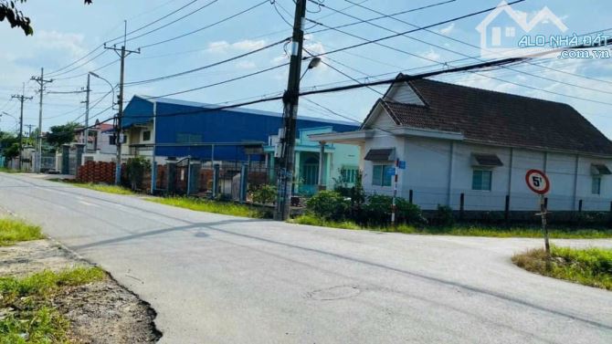 Chính chủ bán 179M2 full thổ, bán 850Triệu mặt tiền Suối Lội DT 6X30 - 1