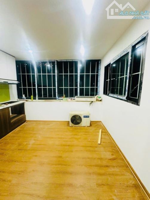 Bán tập thể ĐHSP - 80m2 - tầng 3 - 3 ngủ - nhỉnh 3 tỷ nhà đẹp ở ngay - 1
