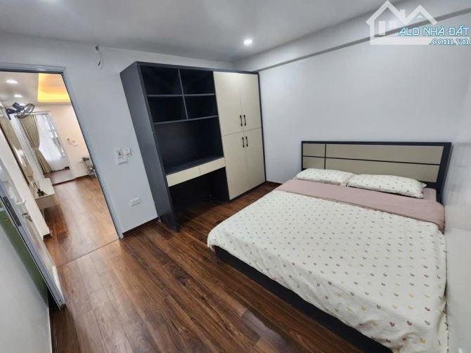Bán tập thể Cát Linh tầng 4, nhà đẹp 3 ngủ full nội thất, trung tâm Đống Đa - 1