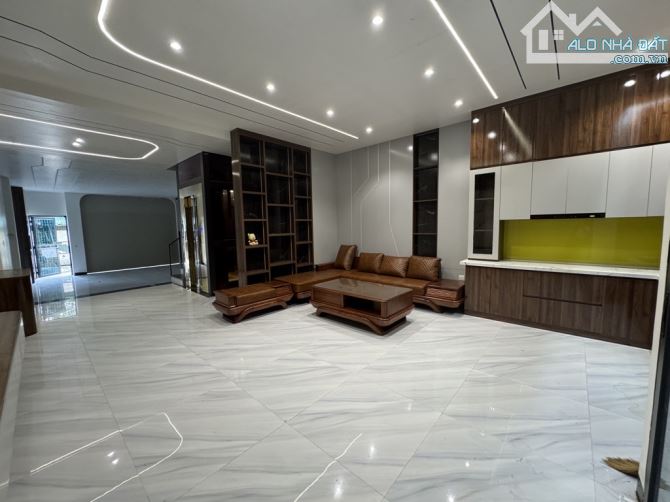 Siêu phẩm đẹp long lanh,100m2,gara 3 ô tô,thang máy,full nội thất - 1