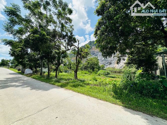 LÔ ĐẤT BÁM SUỐI - 1025m2 - MT33m - NỞ HẬU - BÁM TRỤC LIÊN THÔN - 1