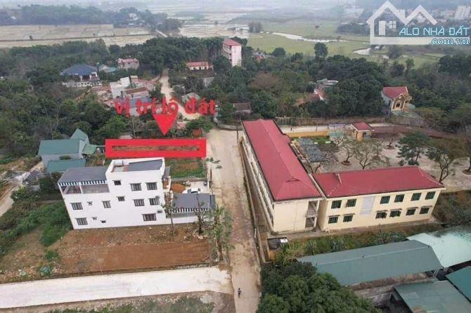 LÔ ĐẤT ĐỐI DIỆN TRƯỜNG HỌC - 137m2 - MT5m - CÁCH QL21 250m - 1