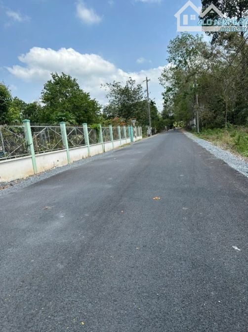 CCG SANG NHƯỢNG GẤP ĐẤT THỔ 192m2 THỊ TRẤN CỦ CHI - 1