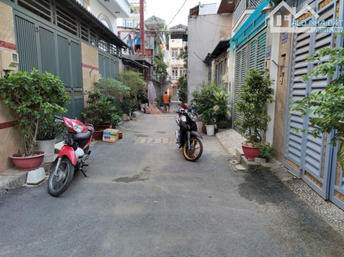 BÁN NHÀ 5 TẦNG XÂY TÂM HUYẾT - 5x13M – NỘI THẤT CAO CẤP - HẺM 5M, TRUNG TÂM GÒ VẤP,6.x TỶ - 1