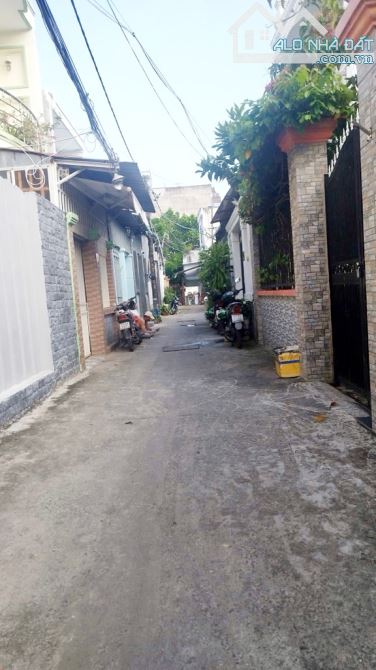 💥NHÀ 5.75 TỶ CÓ PHÒNG TẦNG TRỆT - 9x14M - 3 TẦNG - TT. NHÀ BÈ GẦN QUẬN 7 - 1