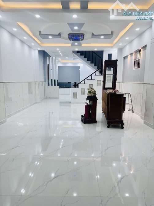 BÁN NHÀ KHU VIP - 115M2 - 5.5M - 4 TẦNG - Ô TÔ NGỦ TRONG NHÀ - CV LÀNG HOA GÒ VẤP, 13 TỶ - 1