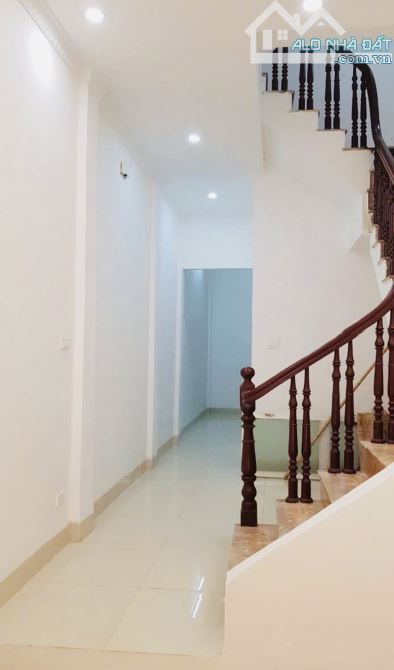 Bán nhà ngõ phân lô Vương Thùa Vũ -Khu QUÂN ĐỘI, ô tô tránh , 20m RA PHỐ - 2 MẶT NGÕ - NHÀ - 1