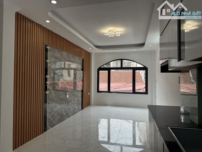 BÁN NHÀ THẠCH BÀN 42M2, 6 TẦNG THANG MÁY, Ô TÔ TRÁNH, KINH DOANH, 8.85 TỶ - 1