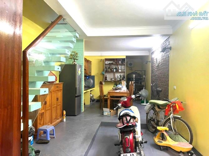 BÁN NHÀ THẠCH BÀN 50M2, 4 TẦNG DÂN XÂY, Ô TÔ ĐỖ CỔNG, 9.95 TỶ - 1