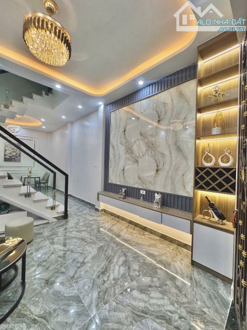 B.án nhà DI TRẠCH_40m2, dân xây, 5 tầng, ô tô tránh, sát vành đai 3,5, kinh doanh sầm uất - 1