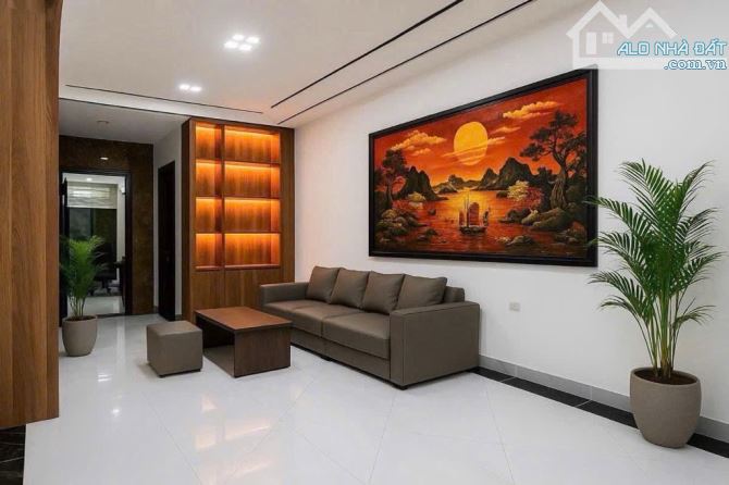 NHÀ ĐẸP -TẶNG NỘI THẤT -PHỐ XUÂN THỦY -QUẬN CẦU GIẤY---KINH DOANH -THANG MÁY -35 m2-7 TẦNG - 1