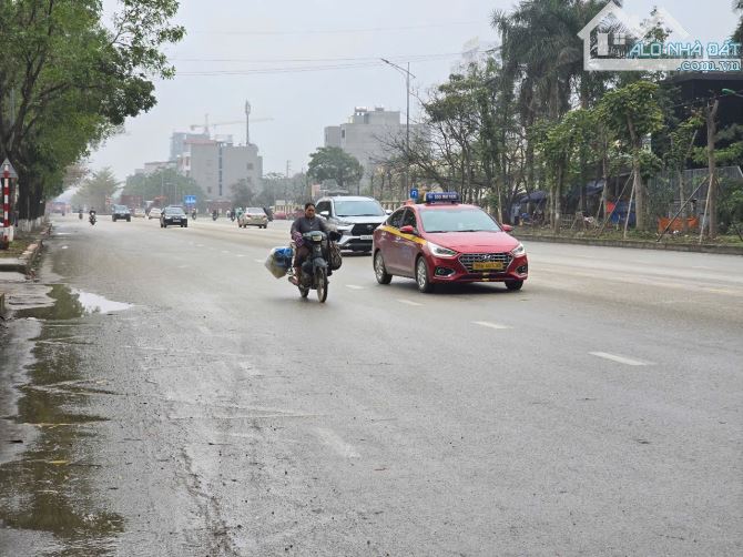 Chính chủ cần bán gấp nhà 4 tầng mặt quốc lộ 38 - 1