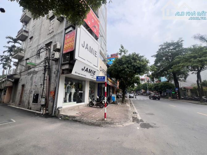 Ngô Xuân Quảng / Nhà C4 200m, 7.2m tiền, 23 tỷ / Ô tô 7 chỗ, Xây tòa nhà tuyệt đẹp - 1