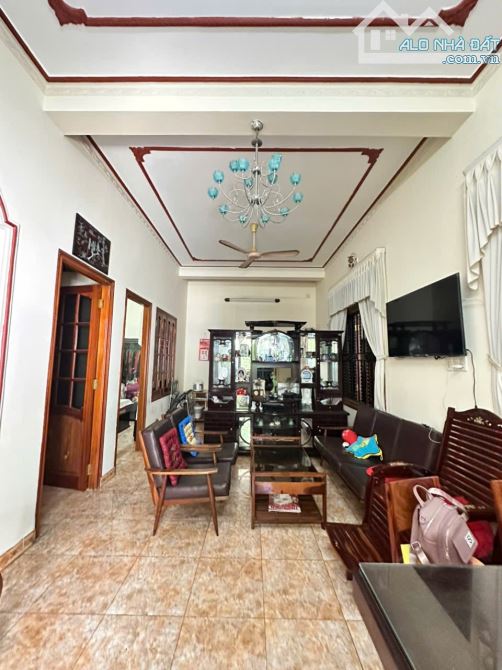 🔥Bán Nhà 2 Tầng 145M2 Ngang Gần 8M Ngay Trung Tâm Bàn Cờ chỉ 12 tỷ 500 - 1