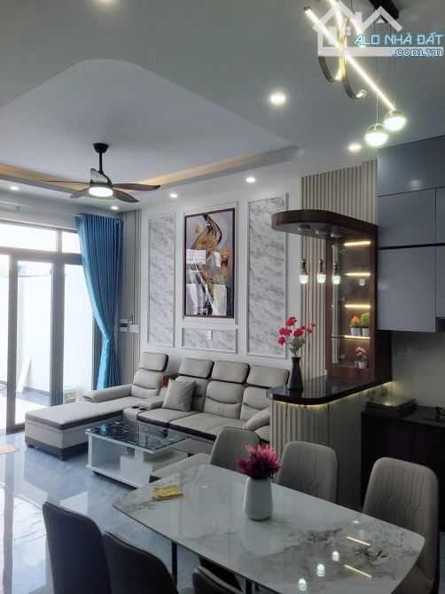 Sở hữu ngay căn nhà đẹp chủ bán gấp - 1
