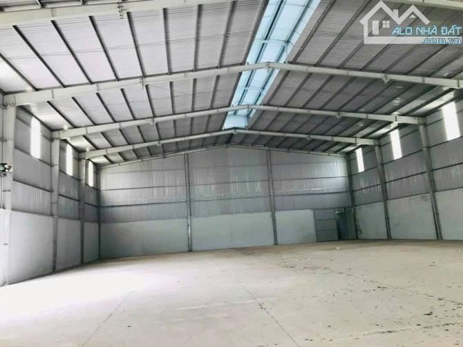 NHÀ XƯỞNG CHO THUÊ ĐƯỜNG BÙI CÔNG TRỪNG HÓC MÔN DT: 600M GIÁ 30 TRIÊU/THÁNG - 1