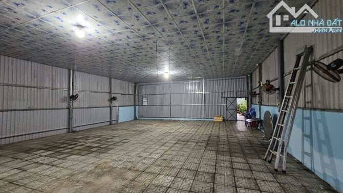 NHÀ XƯỞNG CHO THUÊ PHƯỜNG THỚI AN QUẬN 12 DT: 150M GIÁ 8 TRIÊU/ THÁNG - 1