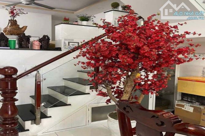 Bán nhà hẻm xe hơi, Nguyễn Bặc, Tân Bình, 50 m² (4.2m x 12m), 3 tầng - Giá 8.35 tỷ TL - 1