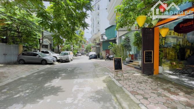 Chính chủ bán nhà 5 tầng phân lô ô tô đỗ cửa phố Nguyễn Khánh Toàn 50m giá 13.5 tỷ - 1