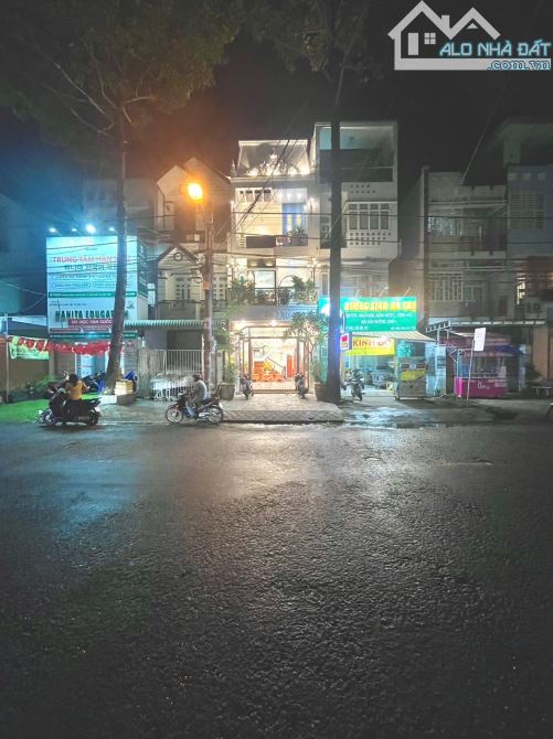 Nhà 1 Trệt 2 Lầu Mặt tiền đường Nguyễn Hiền - Trục thông NV Linh và Trần Hoàng Na - 1