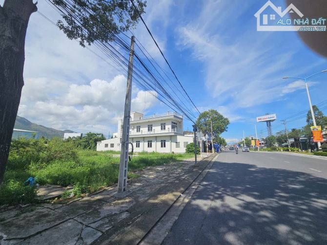 Bán lô đất 488m2 full thổ - Vĩnh Trung - Sát đường 23/10 - 1