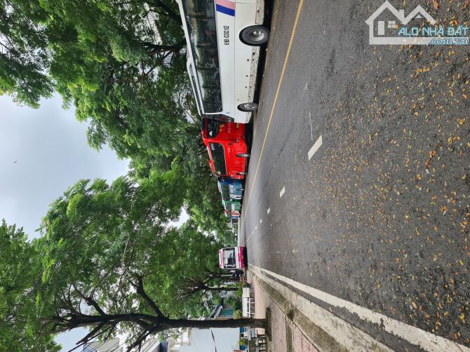 NHÀ MT ĐƯỜNG NHỰA 20M - 2 TẦNG - 100M2 - NGAY TRƯỜNG TIỂU HỌC BÌNH AN, DĨ AN - 5 TỶ 2 - 1