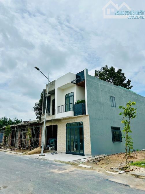 Bán nhà trong KDC sổ sẵn, giá hời - tặng kèm nội thất + 3 Chỉ vàng - 1