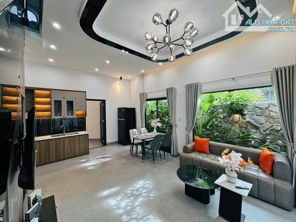 Bán nhà 2 tầng đường Bầu Hạc vị trí cực đẹp, giá cực rẻ - 1