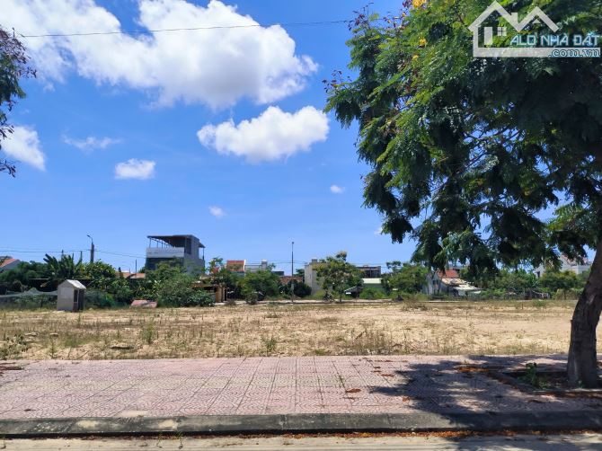 Bán Lô Đất Nền B3.21 Đường 7m5 Dự Án Riveria Hội An Complex Giá 1.9 tỷ dt 150m2 - 1