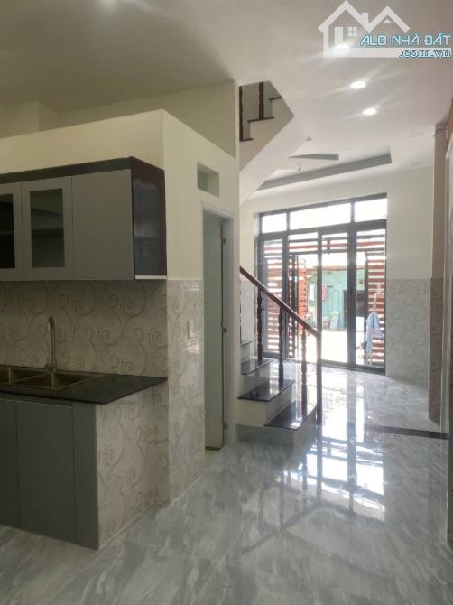 Mặt tiền kinh doanh, nhà 4 tầng BTCT mới keng, 47m2, P16, Q8, đường rộng thông thoáng, SHR - 1