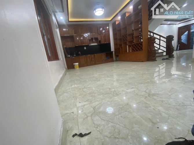 Cho thuê biệt thự Trung Văn Hancic, Tố Hữu, diện tích 160m2 x 4 tầng, MT 9m, full đồ 30tr - 1