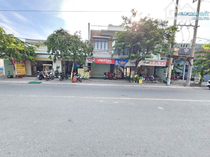 Nhà mặt tiền đường Trần Hưng Đạo, phường Đông Hòa, TP Dĩ An - 1