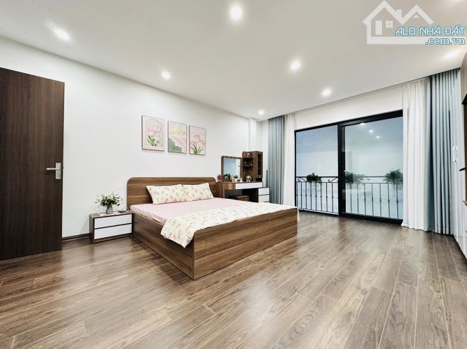 6 TẦNG THANG MÁY TRUNG TÂM BA ĐÌNH - DT 42M2 MT 4.6M CHỈ 11 TỶ - 1